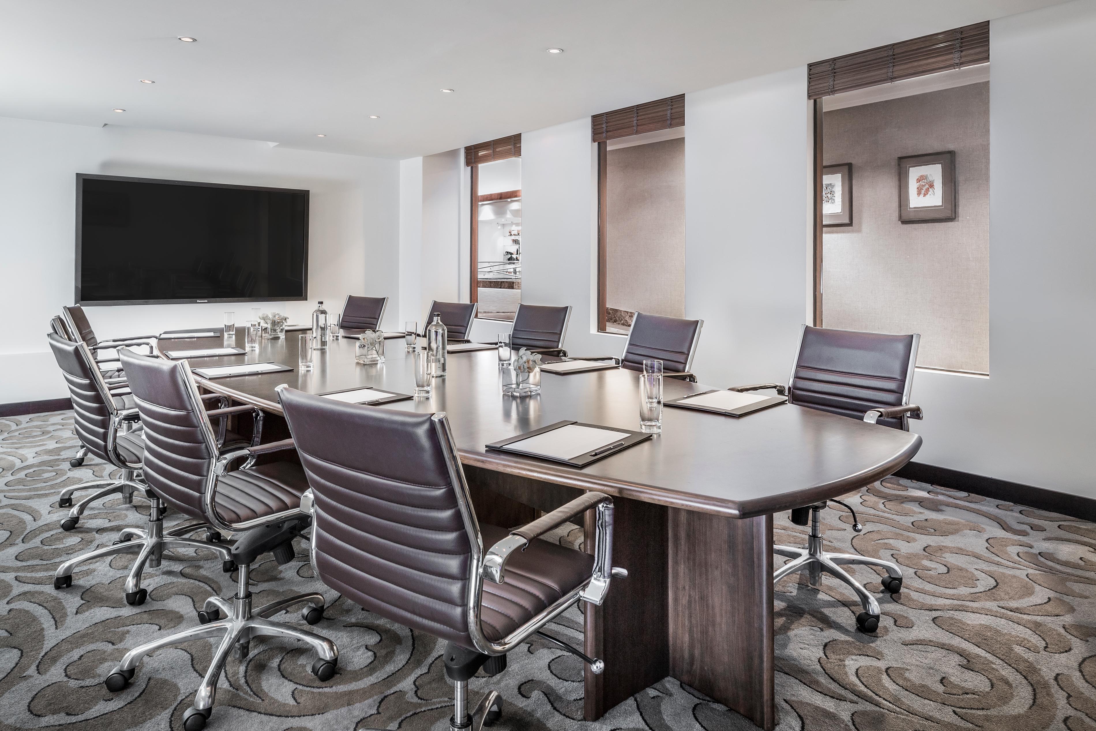 奥克兰柯蒂斯朗廷酒店集团 外观 照片 Meeting room at the Hilton London Heathrow