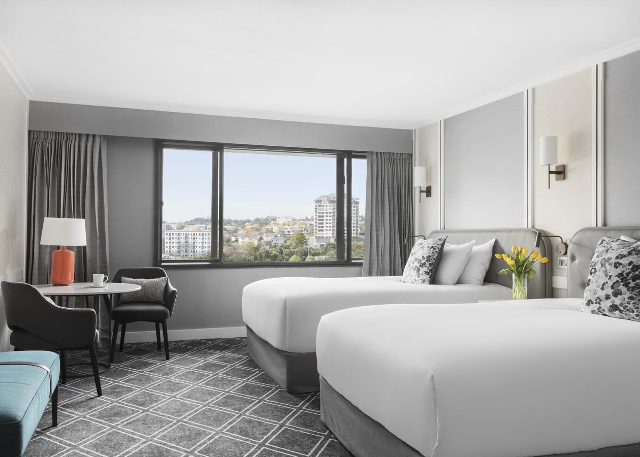 奥克兰柯蒂斯朗廷酒店集团 外观 照片 A guest room at the Beverly Hilton